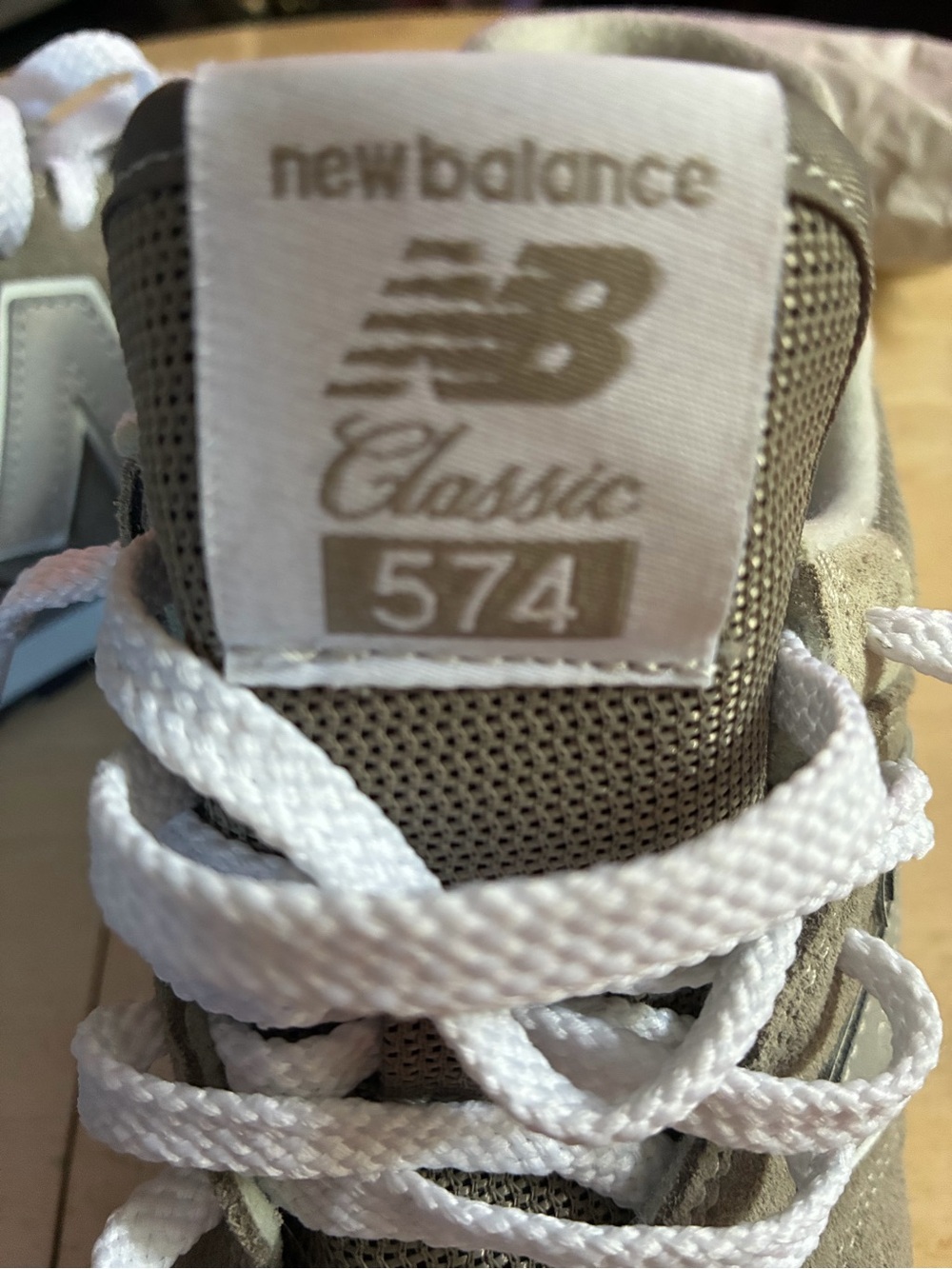 NWOT New Balance Gray and White 574 Classic Sneakers - Picture 5 of 11